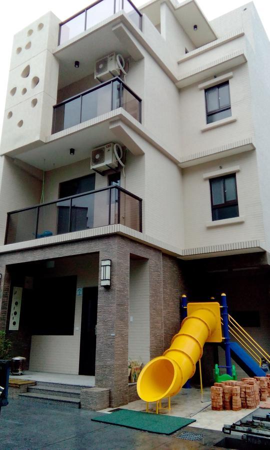充電樁 羅東木村電梯民宿luodong Tree Bnb 雲朵朵二館 近週三清溝 免費洗衣機 烘衣機 星巴克咖啡豆 國旅卡特約店 외부 사진